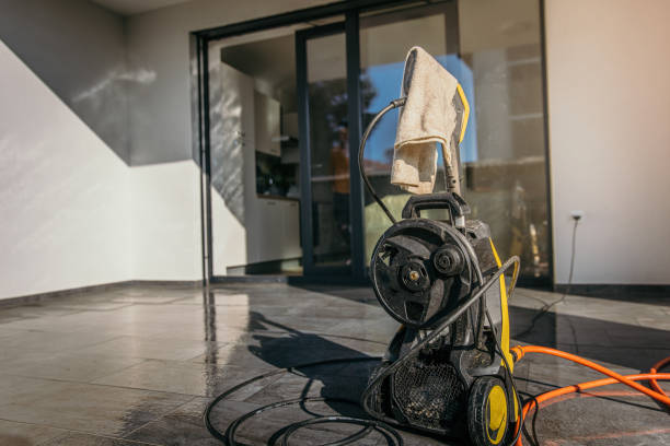Best Parking Lot and Garage Cleaning  in Saratoga, WY